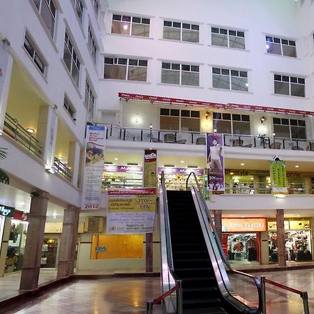 Hotel Dsf Grand Plaza Thoothukudi Bagian luar foto