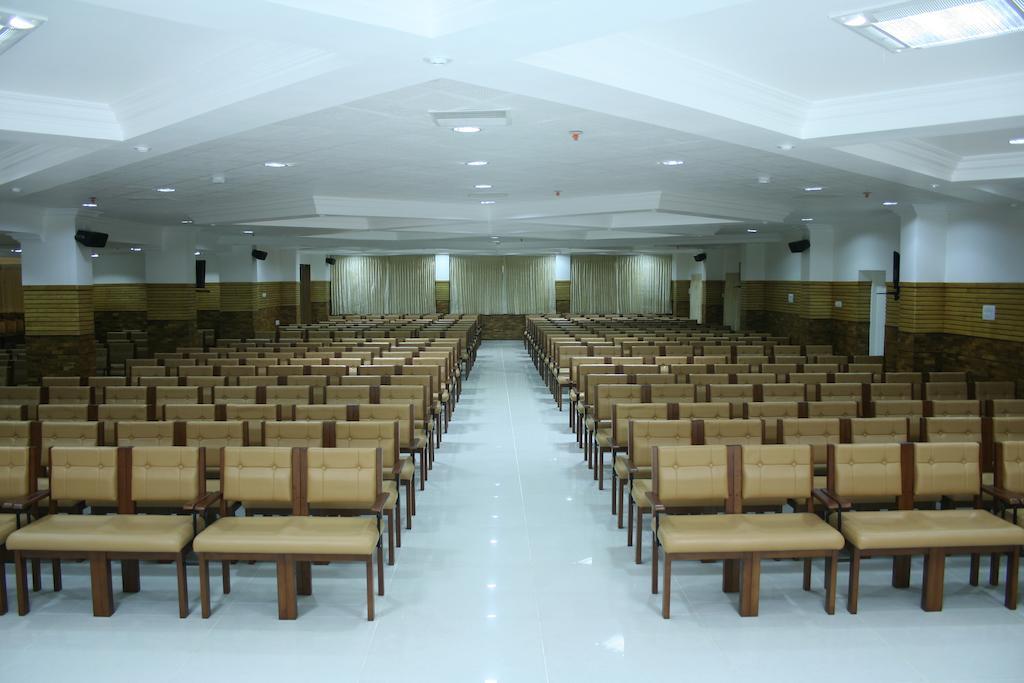 Hotel Dsf Grand Plaza Thoothukudi Bagian luar foto