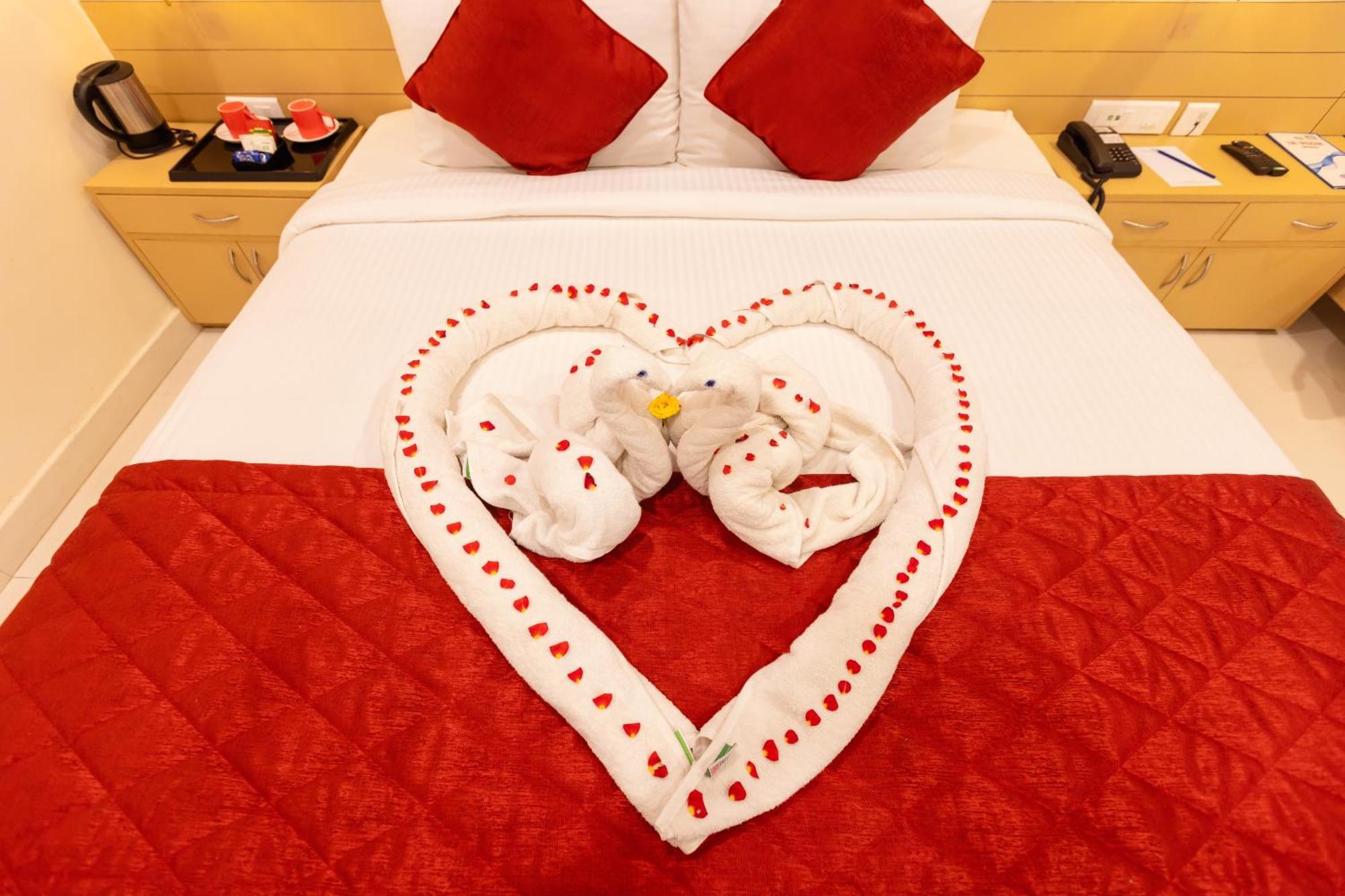 Hotel Dsf Grand Plaza Thoothukudi Bagian luar foto